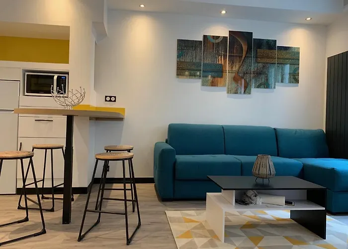 Dauphine Apartment *